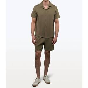 NEW CUTS elevate pique short in bay leaf